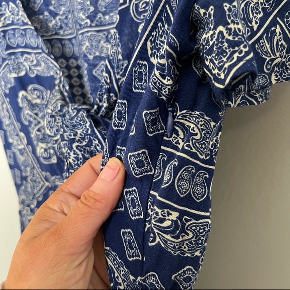 Lulus blue paisley bandana tie front mini dress size small - Picture 5 of 12